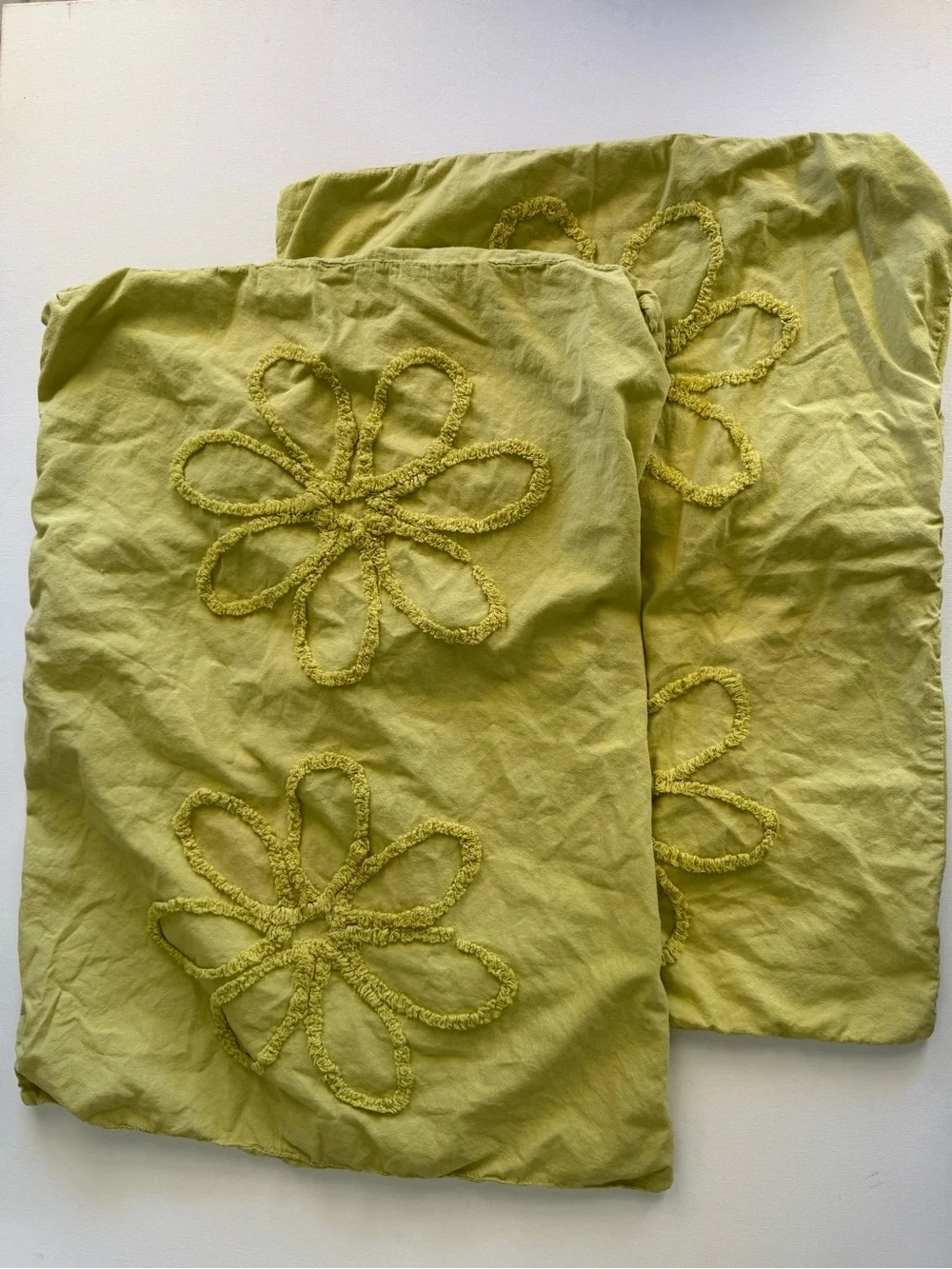 UO Olive Daisy Tufted Core Sham Set